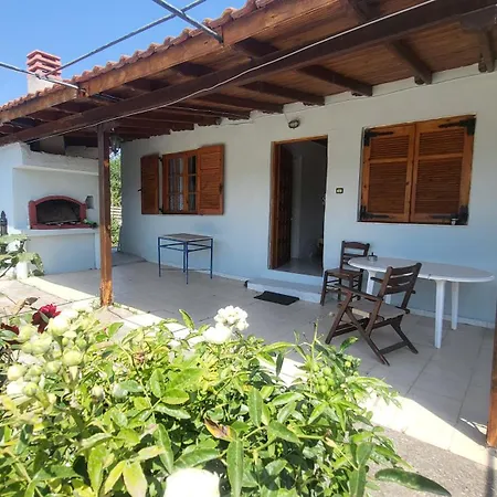 Peaceful 2-bedroom House 800m From נאוי אפיבטיי